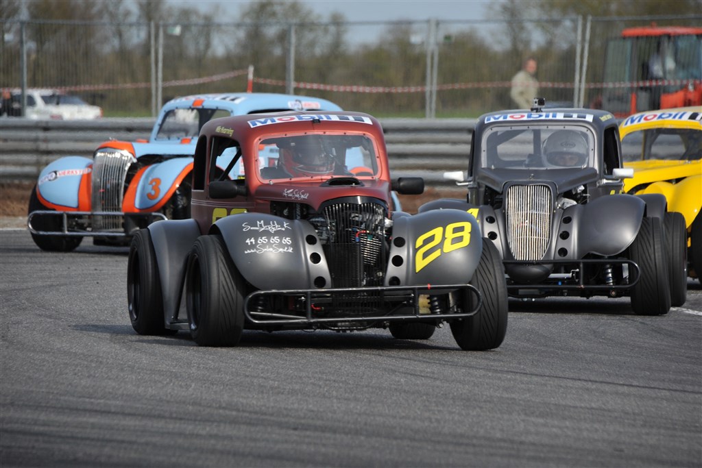 Nils Kvorning har lagt sig i spidsen for årets OK Mobil 1 Legend Car Cuppen.
(Foto: Morten Alstrup)